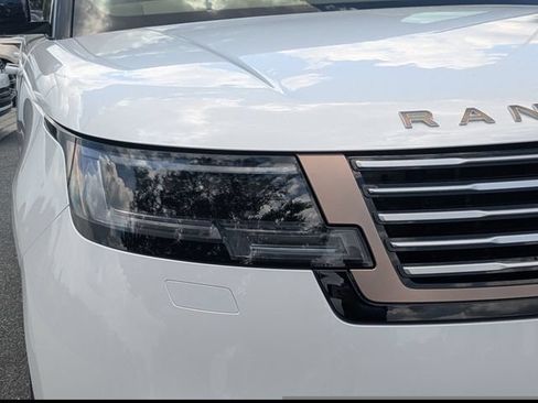 New 2026 Land Rover Range Rover SV AWD/4WD image 11