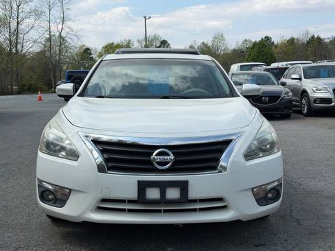 Used 2015 Nissan Altima 2.5 SV w/ Convenience Package image 8