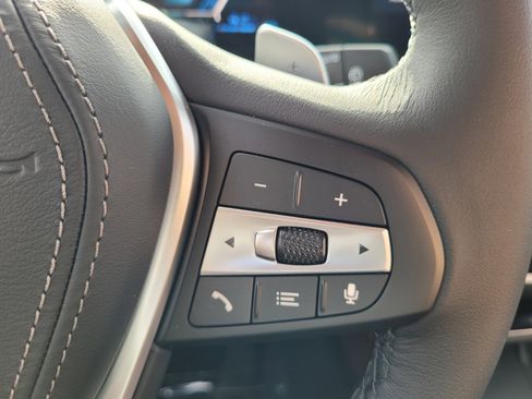 New 2026 BMW X5 xDrive50e w/ Executive Package image 26