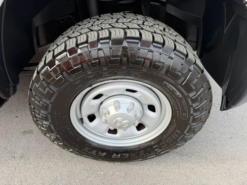 Used 2017 RAM 2500 Tradesman w/ Protection Group AWD/4WD image 15