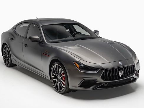 Used 2022 Maserati Ghibli Trofeo image 6