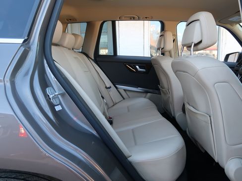 Used 2013 Mercedes-Benz GLK 250 4MATIC 4dr GLK 250 BlueTEC image 33