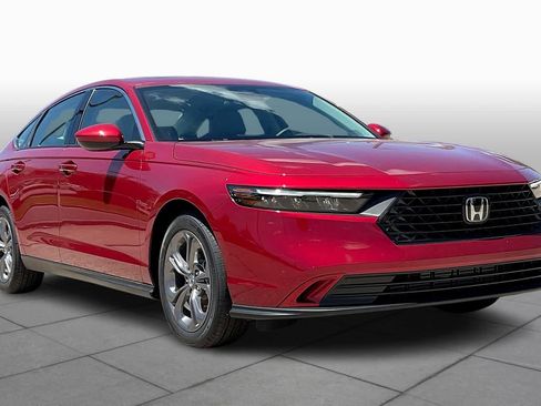 Used 2024 Honda Accord EX image 2