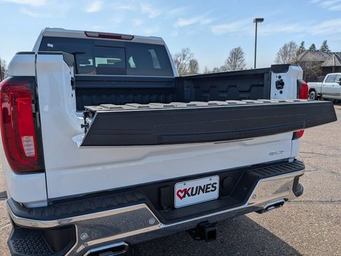 New 2026 GMC Sierra 1500 SLT w/ SLT Premium Plus Package AWD/4WD image 30