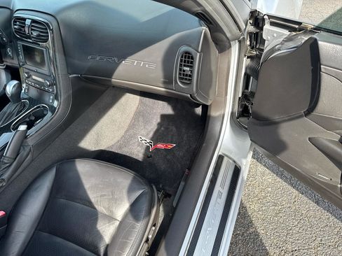 Used 2010 Chevrolet Corvette Grand Sport w/ Preferred Equipment Group RWD image 19