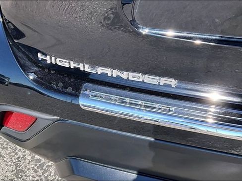 Used 2026 Toyota Highlander XLE AWD/4WD image 34
