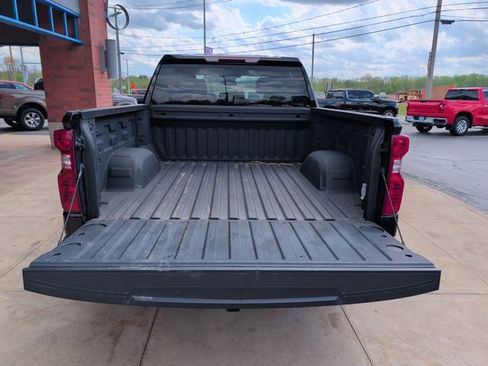 Used 2022 Chevrolet Silverado 1500 LT AWD/4WD image 21
