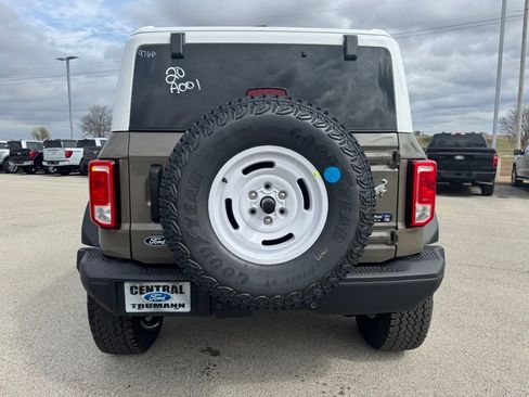 New 2026 Ford Bronco Heritage Edition AWD/4WD image 5