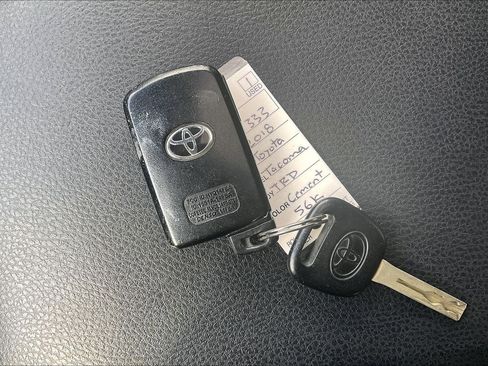 Used 2018 Toyota Tacoma TRD Sport image 24