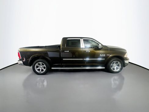 Used 2014 RAM 1500 Laramie w/ Convenience Group AWD/4WD image 8