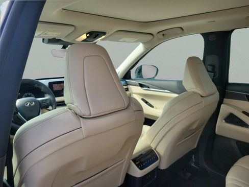 Certified 2025 INFINITI QX60 Luxe FWD image 25