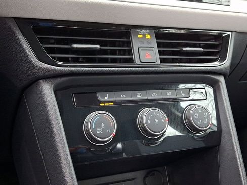 Used 2025 Volkswagen Taos S image 15