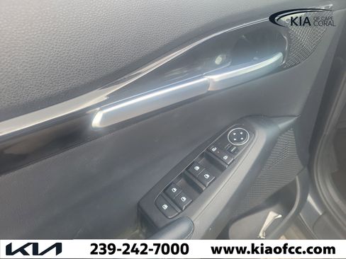 Used 2024 Kia Seltos S AWD/4WD image 23