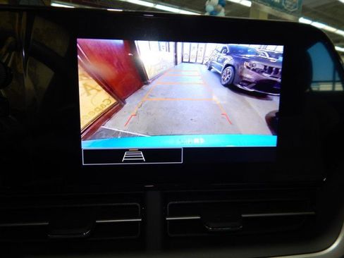 Used 2026 Chevrolet Trax LS image 30