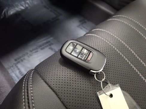 Used 2023 Honda HR-V EX-L image 39