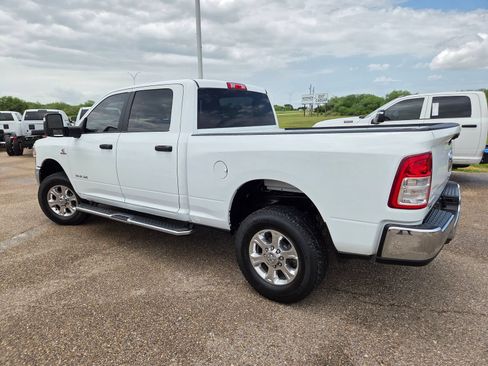 Used 2023 RAM 2500 Big Horn w/ Level 1 Equipment Group AWD/4WD image 8