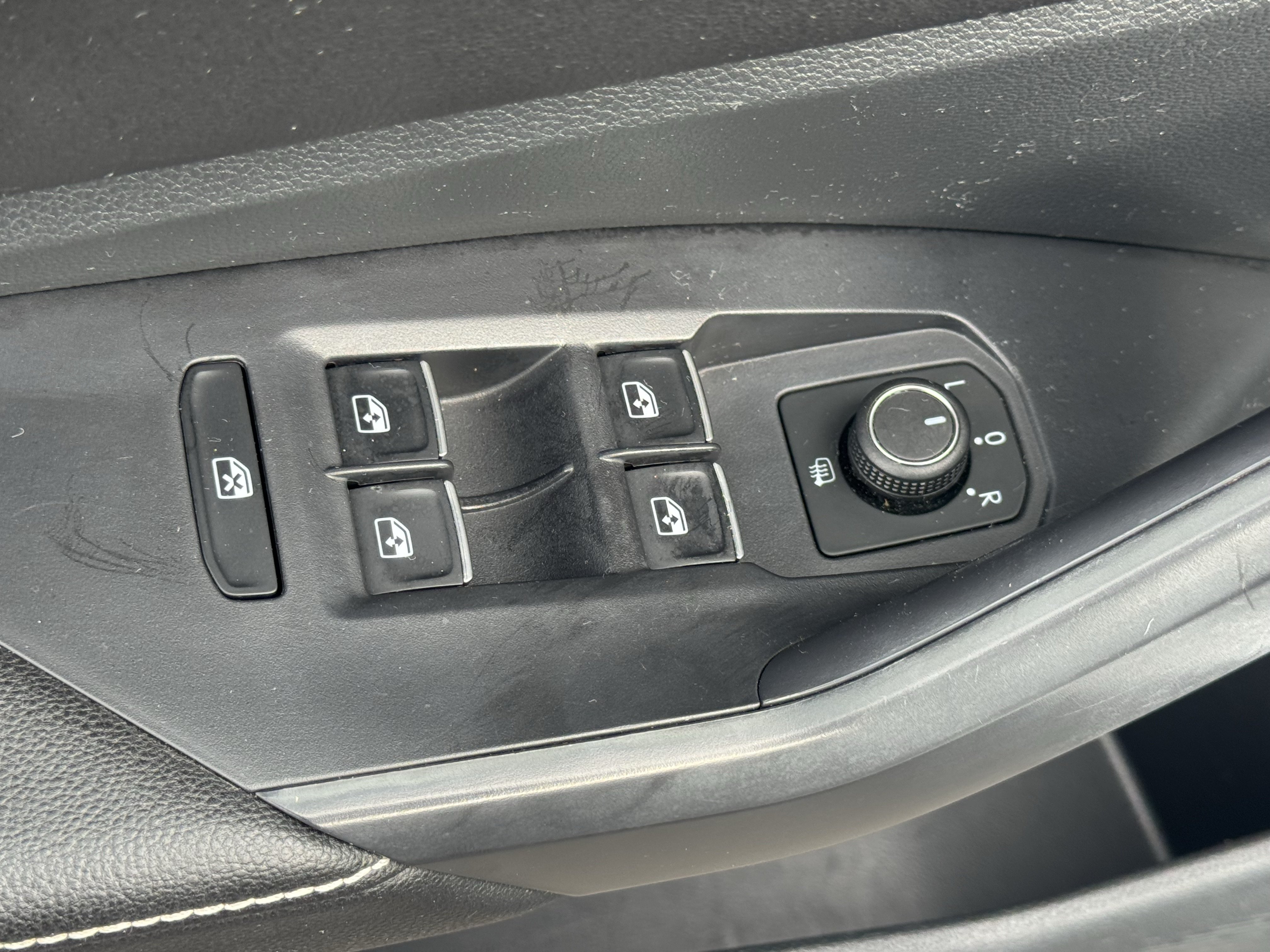 Used 2024 Volkswagen Jetta S FWD image 17