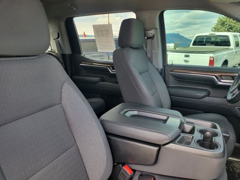 Used 2023 Chevrolet Silverado 1500 LT AWD/4WD image 20