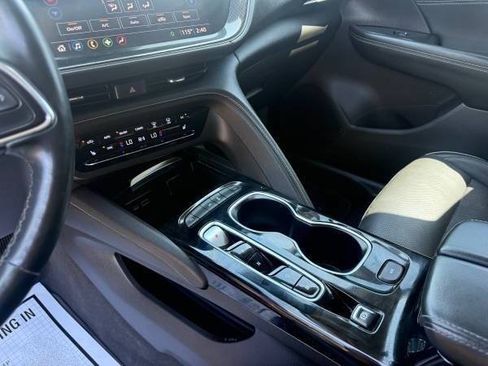Used 2021 Buick Envision Essence w/ Sport Touring Package FWD image 16