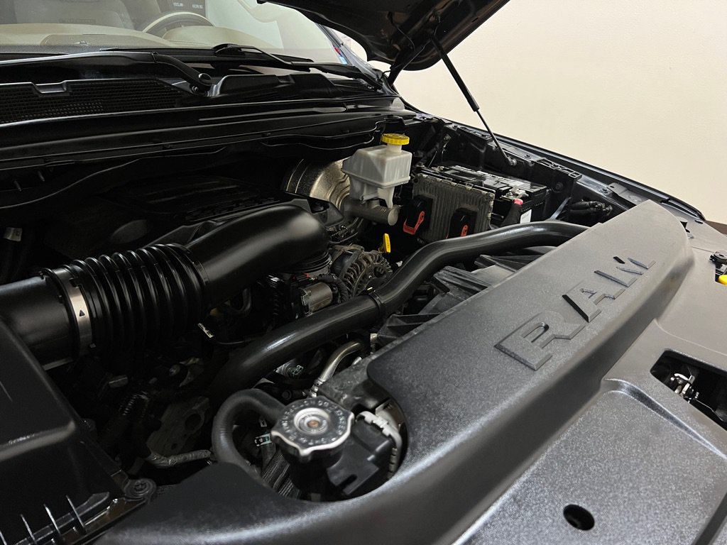 Used 2020 RAM 1500 Laramie AWD/4WD image 35