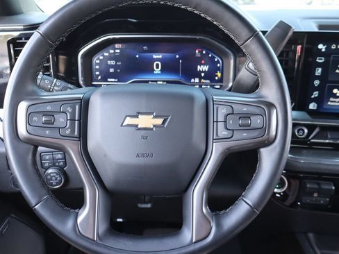 Used 2025 Chevrolet Silverado 2500 High Country w/ Technology Package AWD/4WD image 6