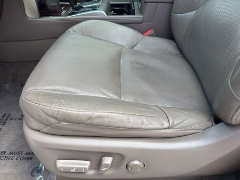 Used 2015 Lexus GX 460 w/ Premium Package AWD/4WD image 29