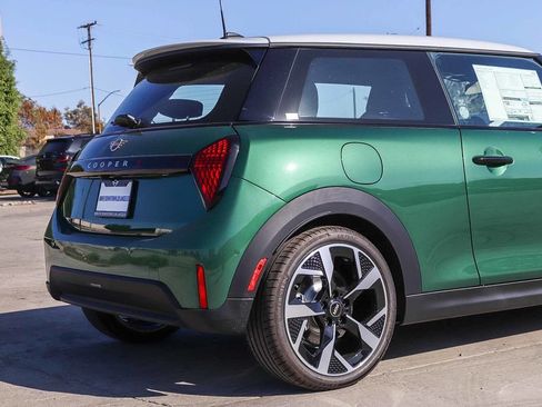 New 2026 MINI Cooper S FWD image 11