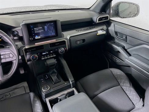 New 2026 Toyota Tacoma SR5 image 19