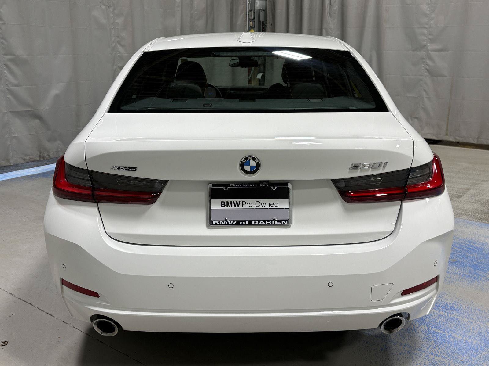 Used 2024 BMW 330i xDrive Sedan w/ Premium Package AWD/4WD image 17