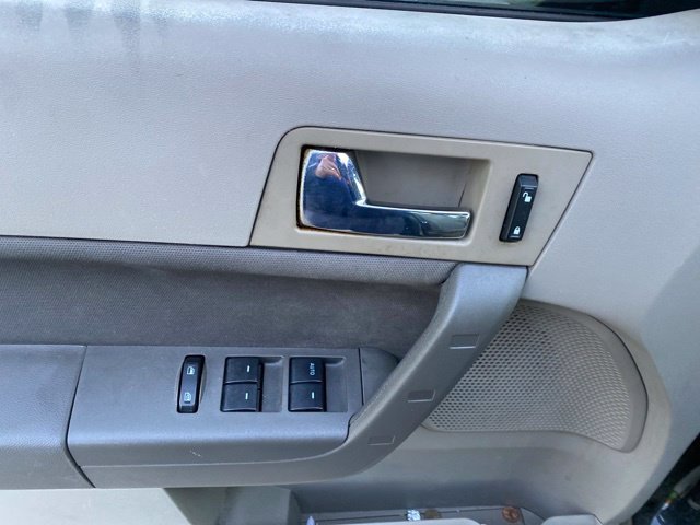 Used 2011 Ford Focus SES w/ 401A Rapid Spec Order Code FWD image 14
