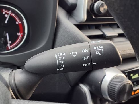 Used 2023 Toyota RAV4 LE image 28