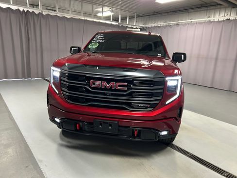Used 2023 GMC Sierra 1500 AT4 w/ Technology Package image 2
