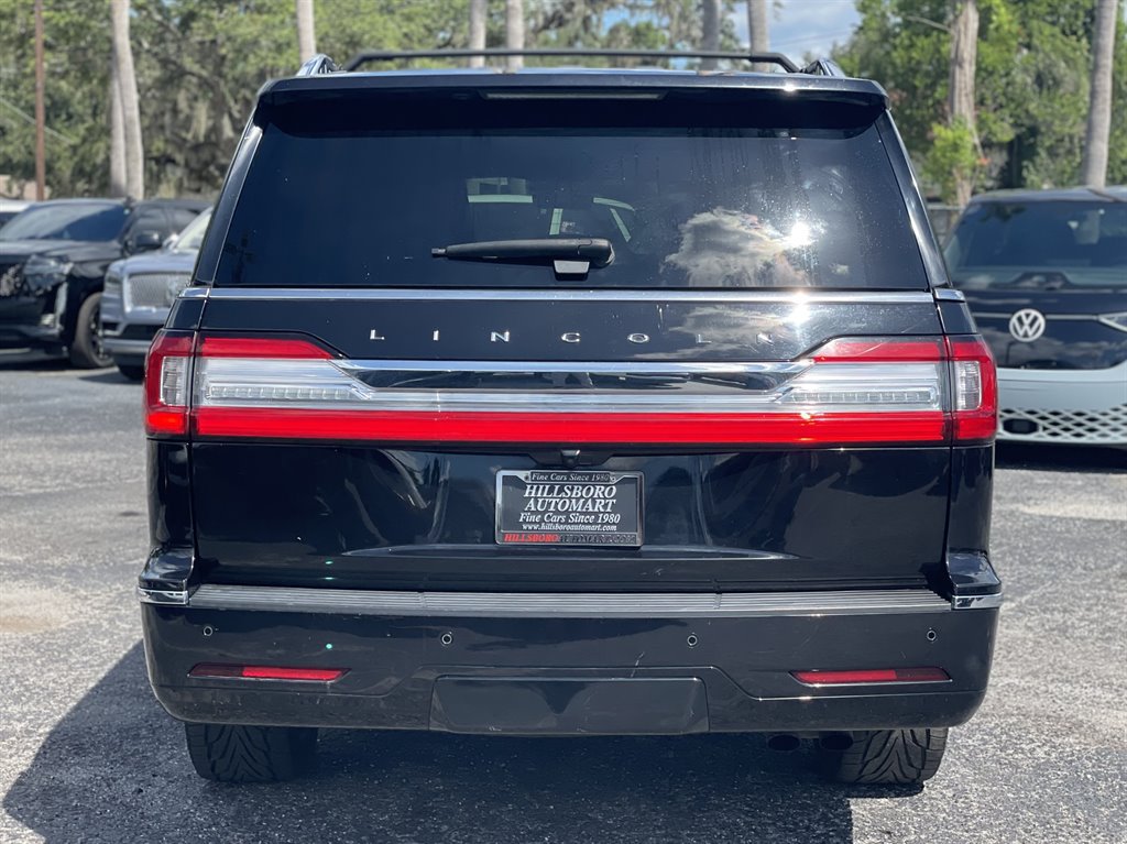 Used 2019 Lincoln Navigator L Select AWD/4WD image 17