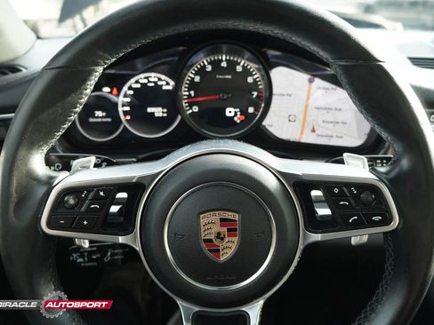 Used 2017 Porsche Panamera 4S image 40