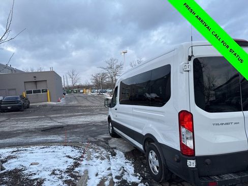 Used 2019 Ford Transit 350 XLT image 7