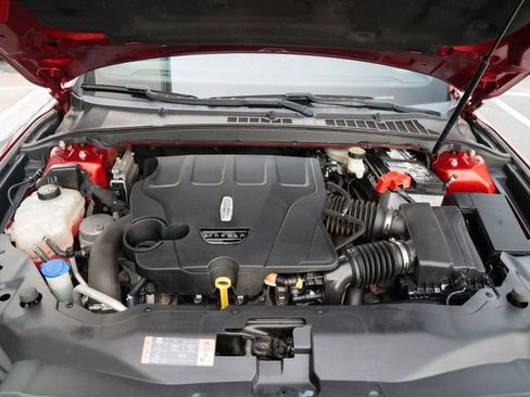 Used 2017 Lincoln Continental Select w/ Technology Package image 25