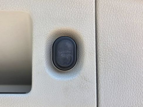 Used 2020 Cadillac Escalade Luxury AWD/4WD image 13