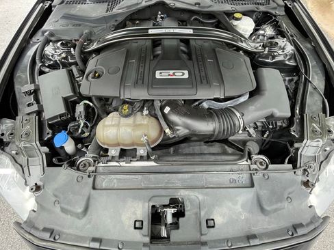 Used 2021 Ford Mustang GT Premium w/ Equipment Group 401A RWD image 32