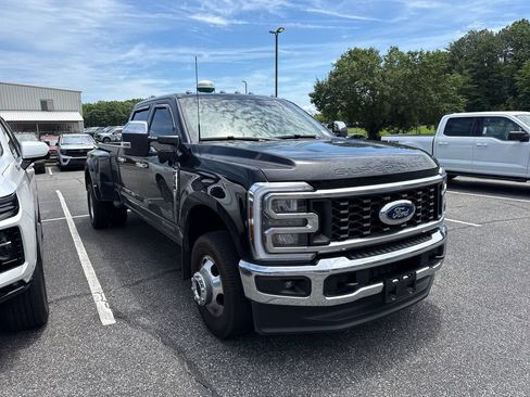 Used 2025 Ford F350 Lariat w/ Chrome Package AWD/4WD image 2