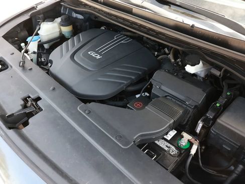 Used 2015 Kia Sedona EX image 53