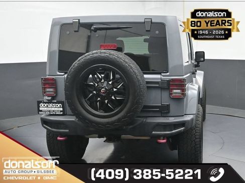 Used 2015 Jeep Wrangler Unlimited Rubicon AWD/4WD image 4