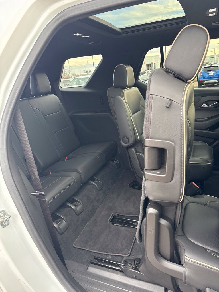 Used 2022 Chevrolet Traverse Premier AWD/4WD image 24