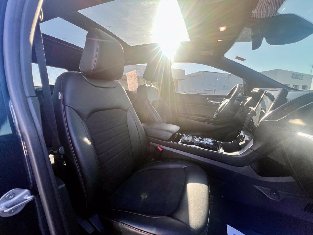 Used 2022 Ford Edge ST-Line AWD/4WD image 36