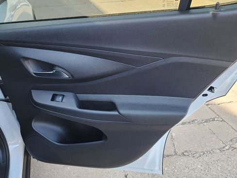 New 2026 Buick Envista Preferred image 37