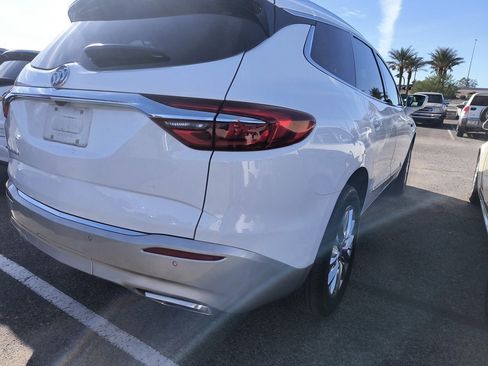 Used 2020 Buick Enclave Essence w/ Sound and Sites Package image 6