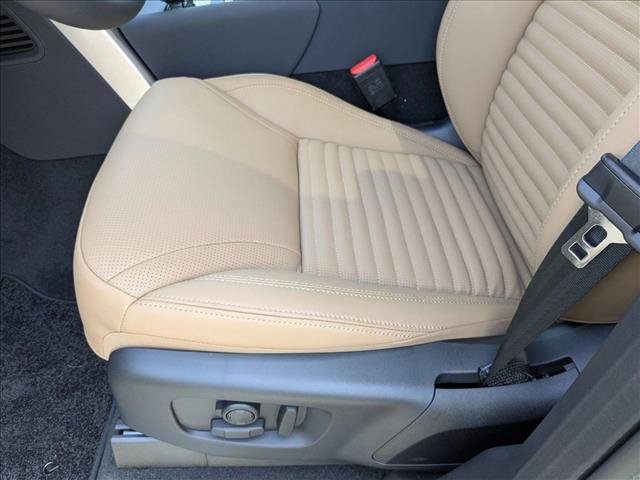 New 2026 Land Rover Discovery Limited Edition AWD/4WD image 4