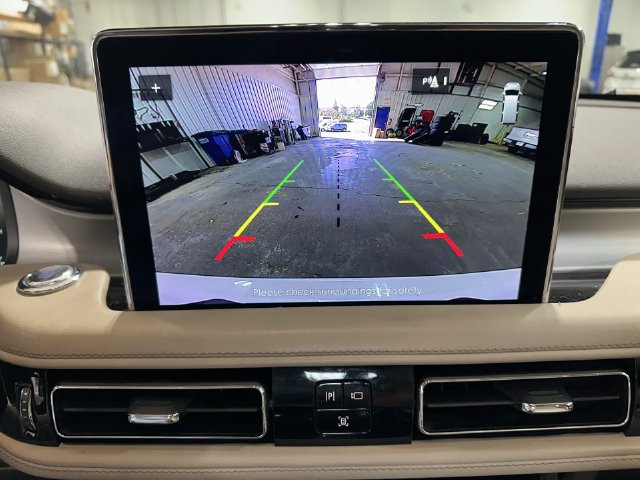 Used 2022 Lincoln Aviator AWD w/ Premium Package image 29