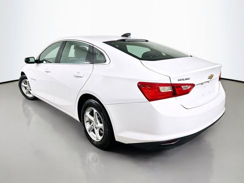 Used 2018 Chevrolet Malibu LS FWD image 5