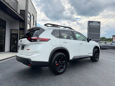 Used 2025 Nissan Rogue SV AWD/4WD image 28