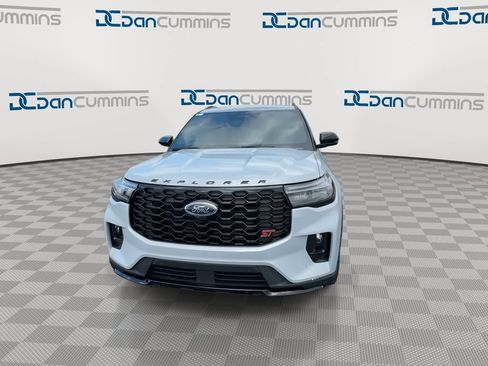 New 2026 Ford Explorer ST w/ Sun And Sound Package AWD/4WD image 3